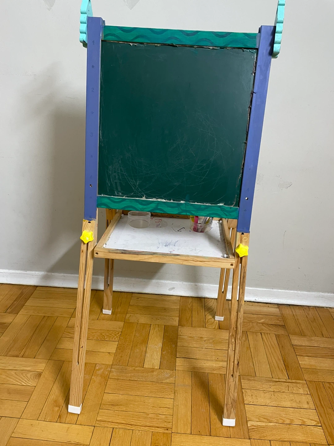 Kids Art Easel - Double Sided Whiteboard & Chalkboard