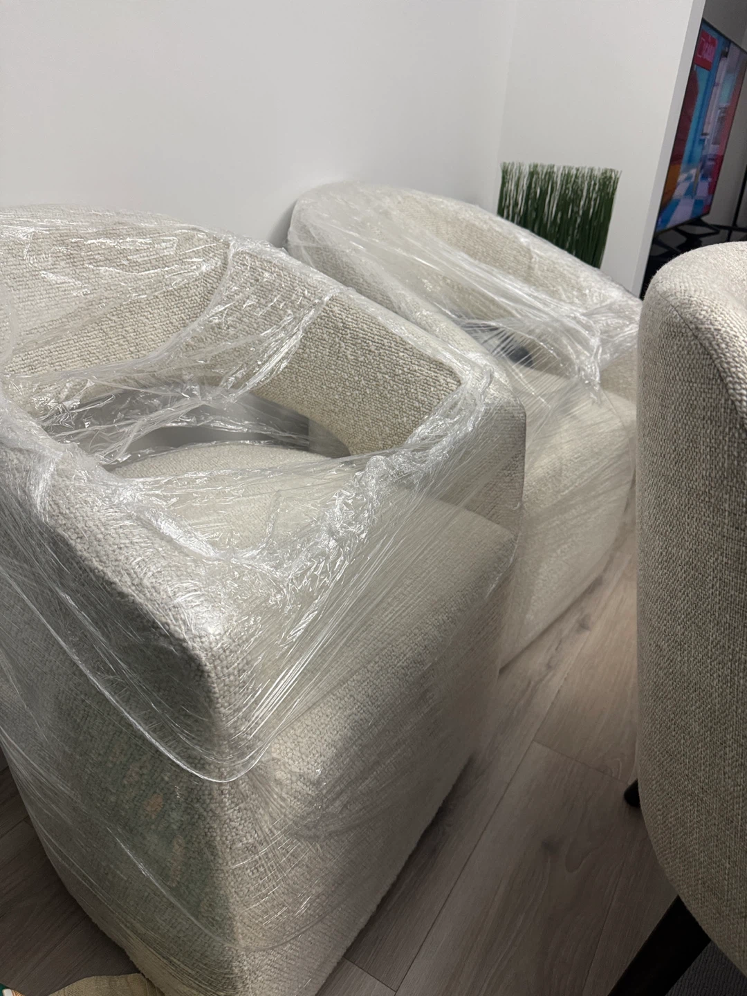 Set of 2 Accent Chairs