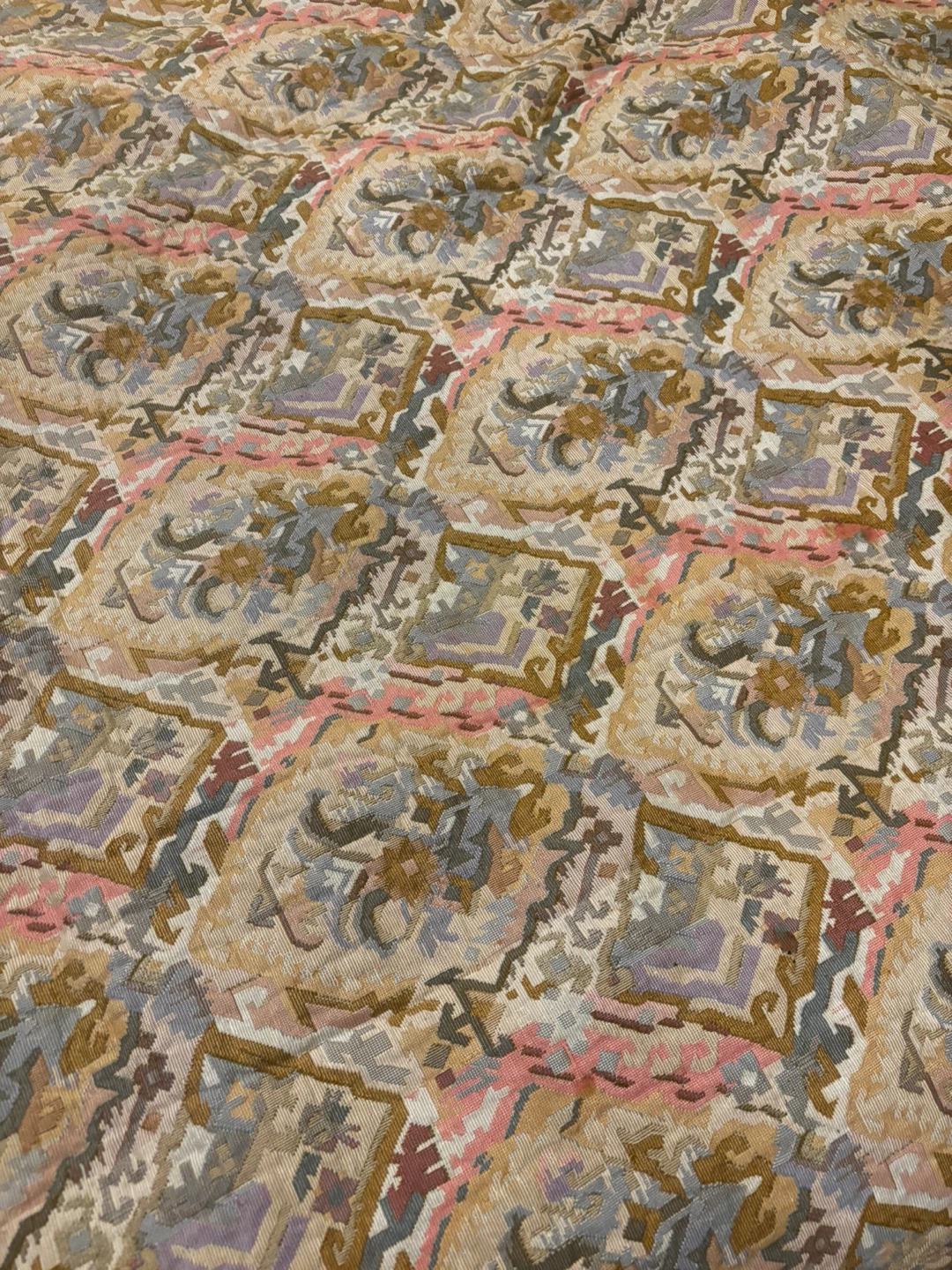 Washable quilt rug. 104-75” - photo 2