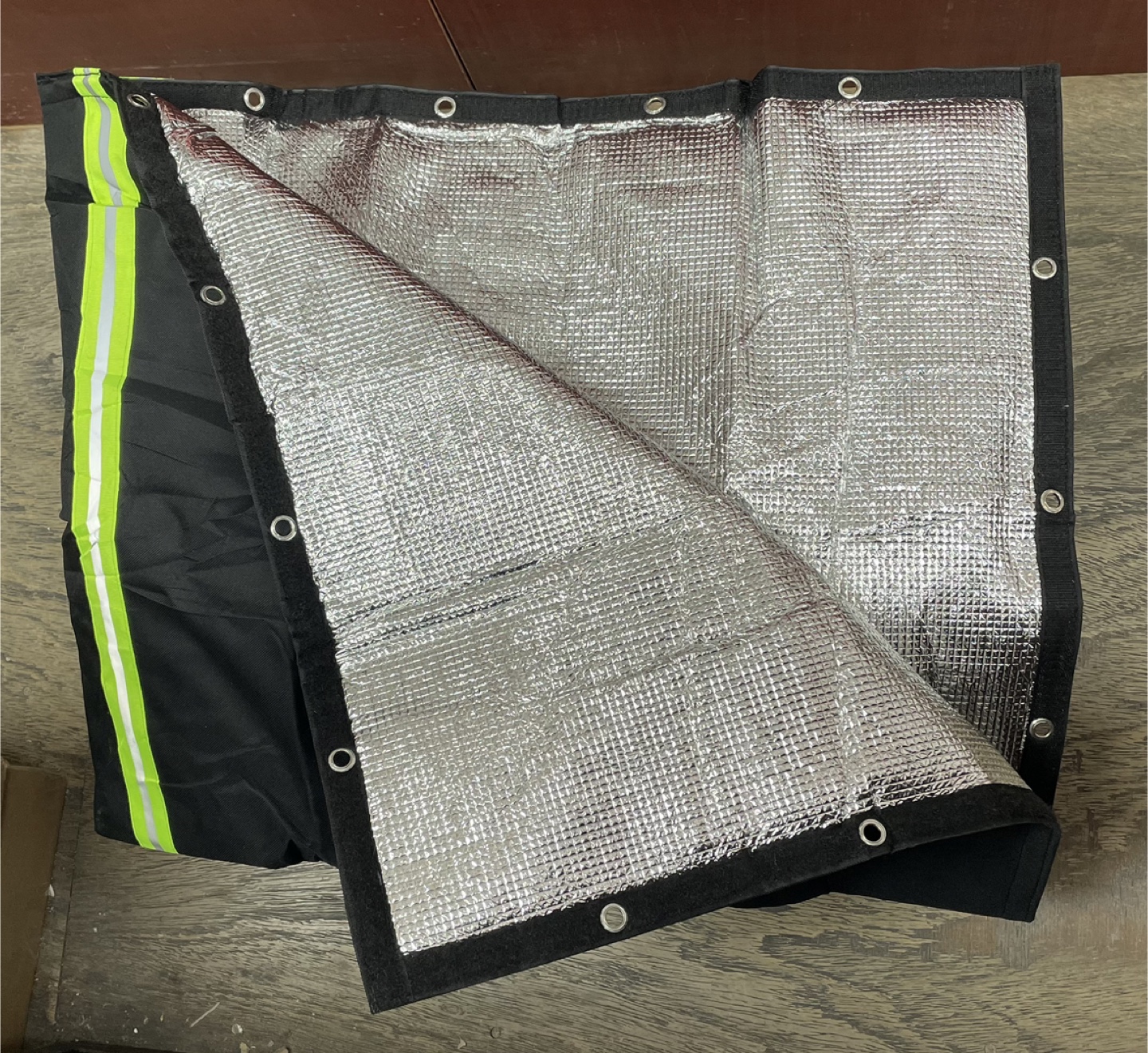 Black Insulated Thermal Cover with Reflective Stripes - photo 2