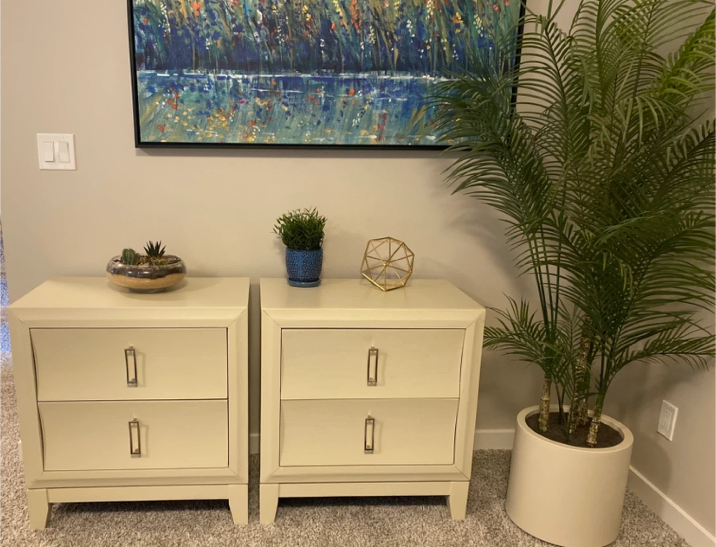 Beautiful Scraped Hardwood King Nightstands Linen & Silver - photo 4
