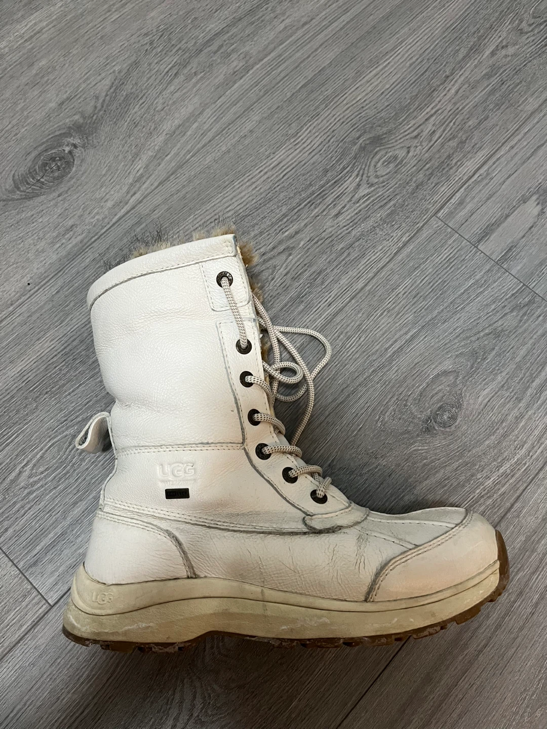 UGG Women's Winter Boots Size 8 - photo 2