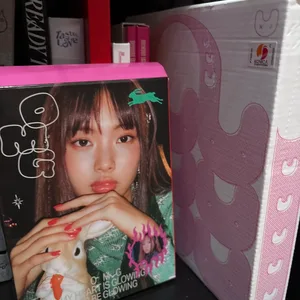 Kpop Albums- Newjeans