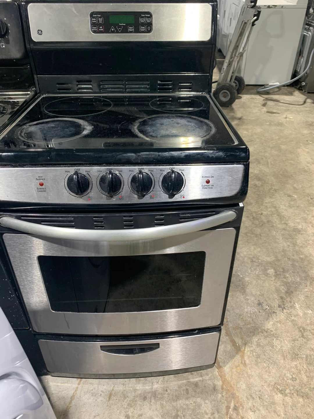 GE glass stove 24 inch only 300/-