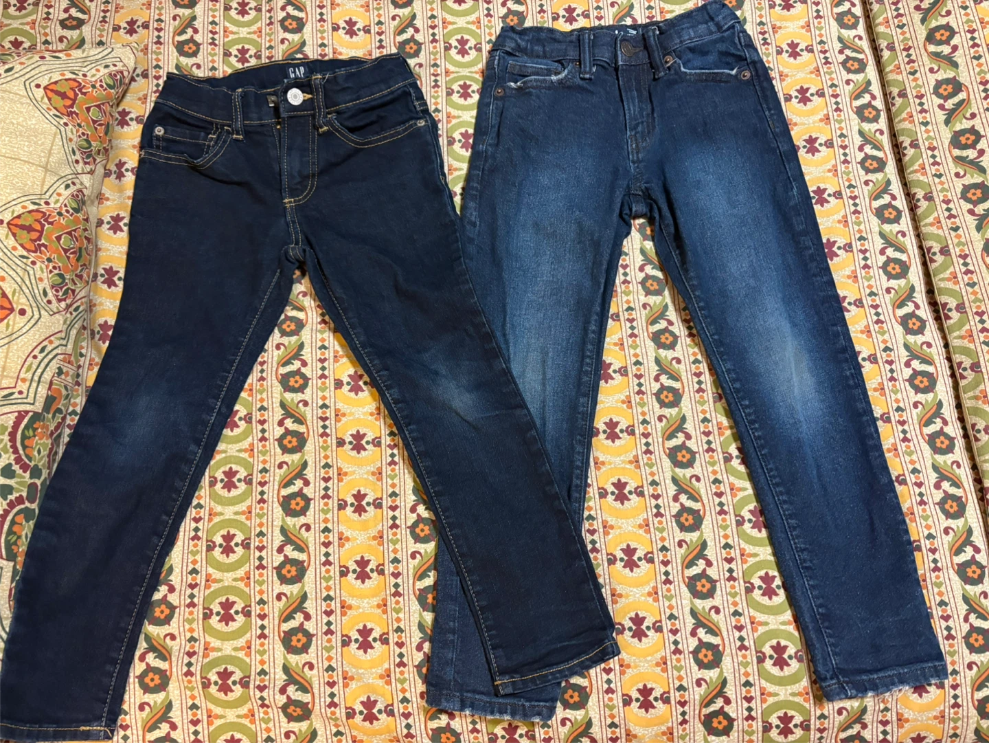 GAP and old navy Jeans - 6T