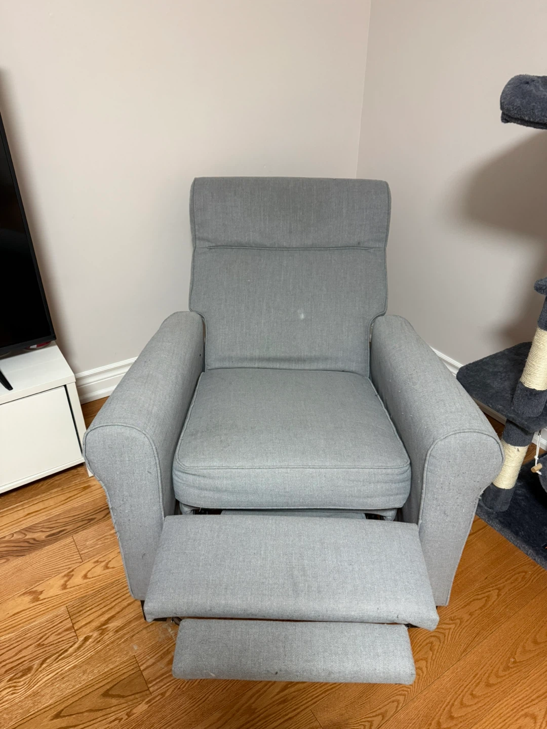 Grey recliner chair - photo 2