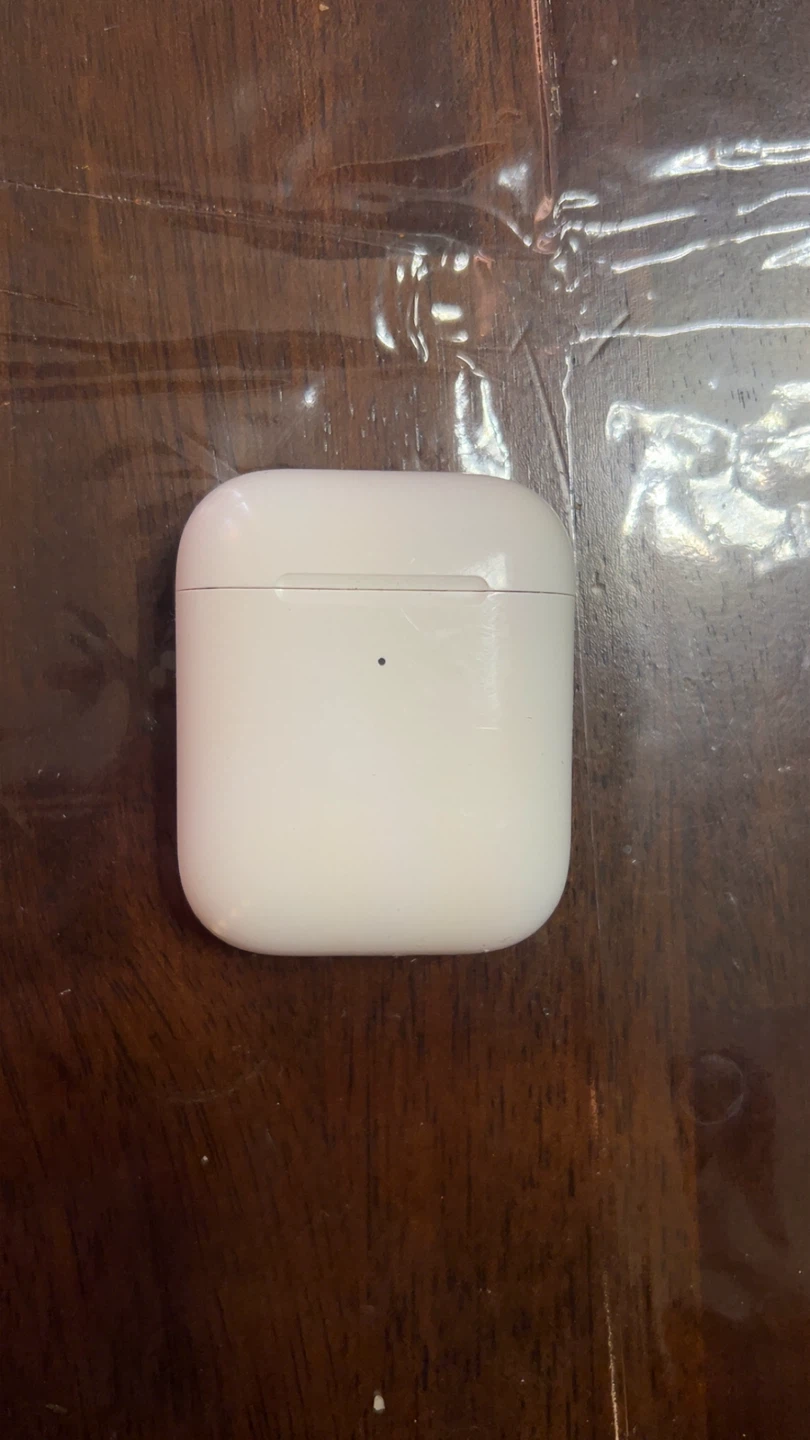 Apple AirPods Charging Case gen 1 - photo 5