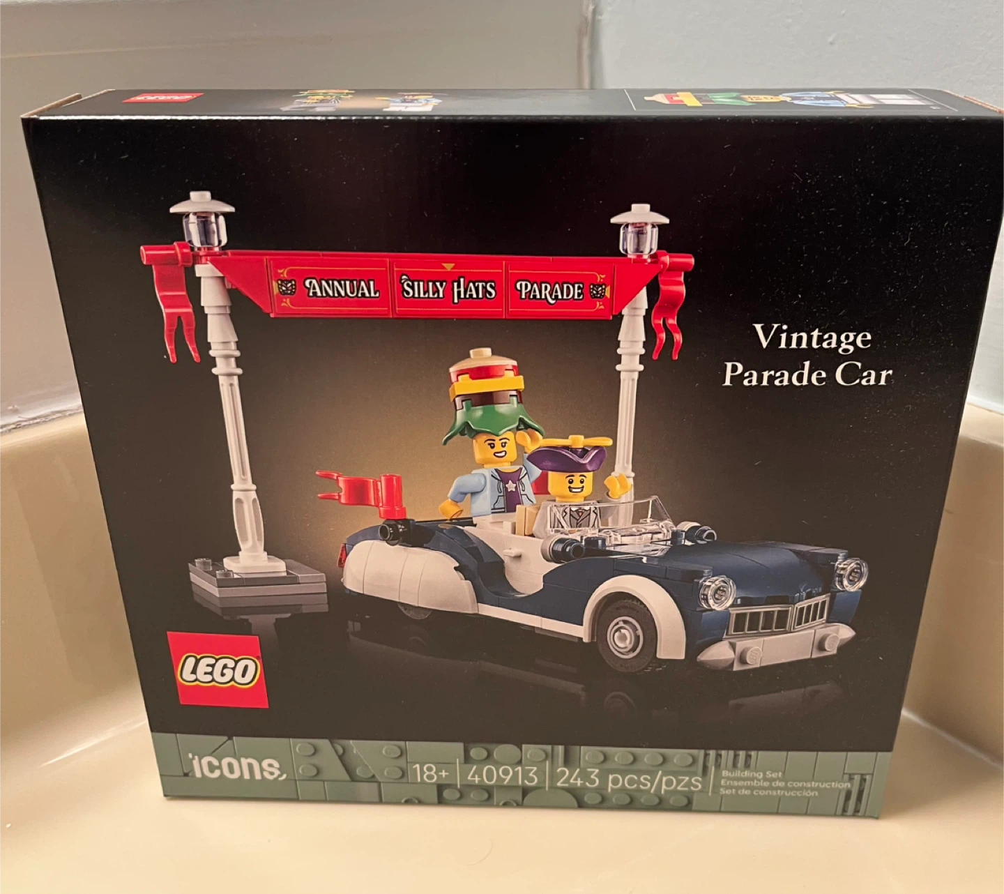 LEGO Icons 40913 Vintage Parade Car