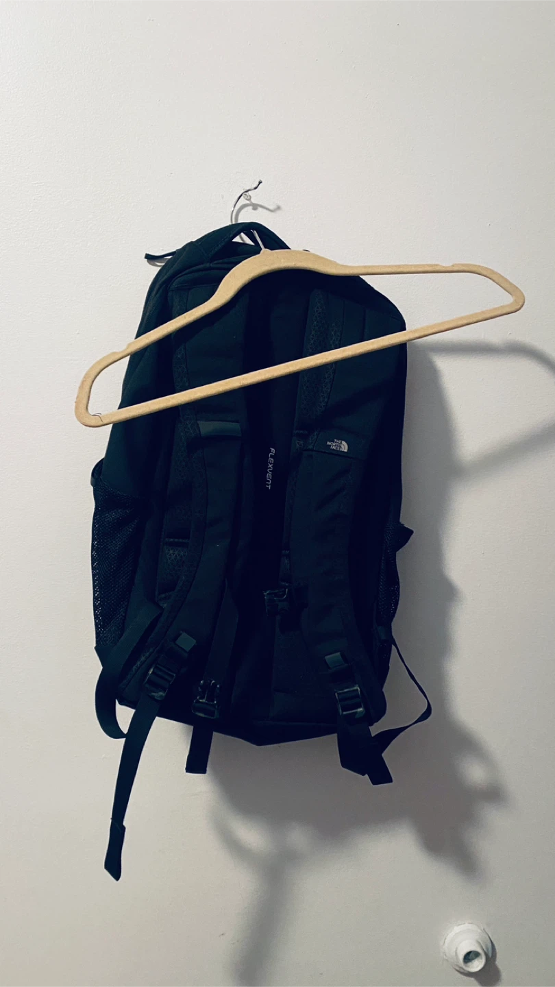 Authentic Northface jester backpack - photo 3