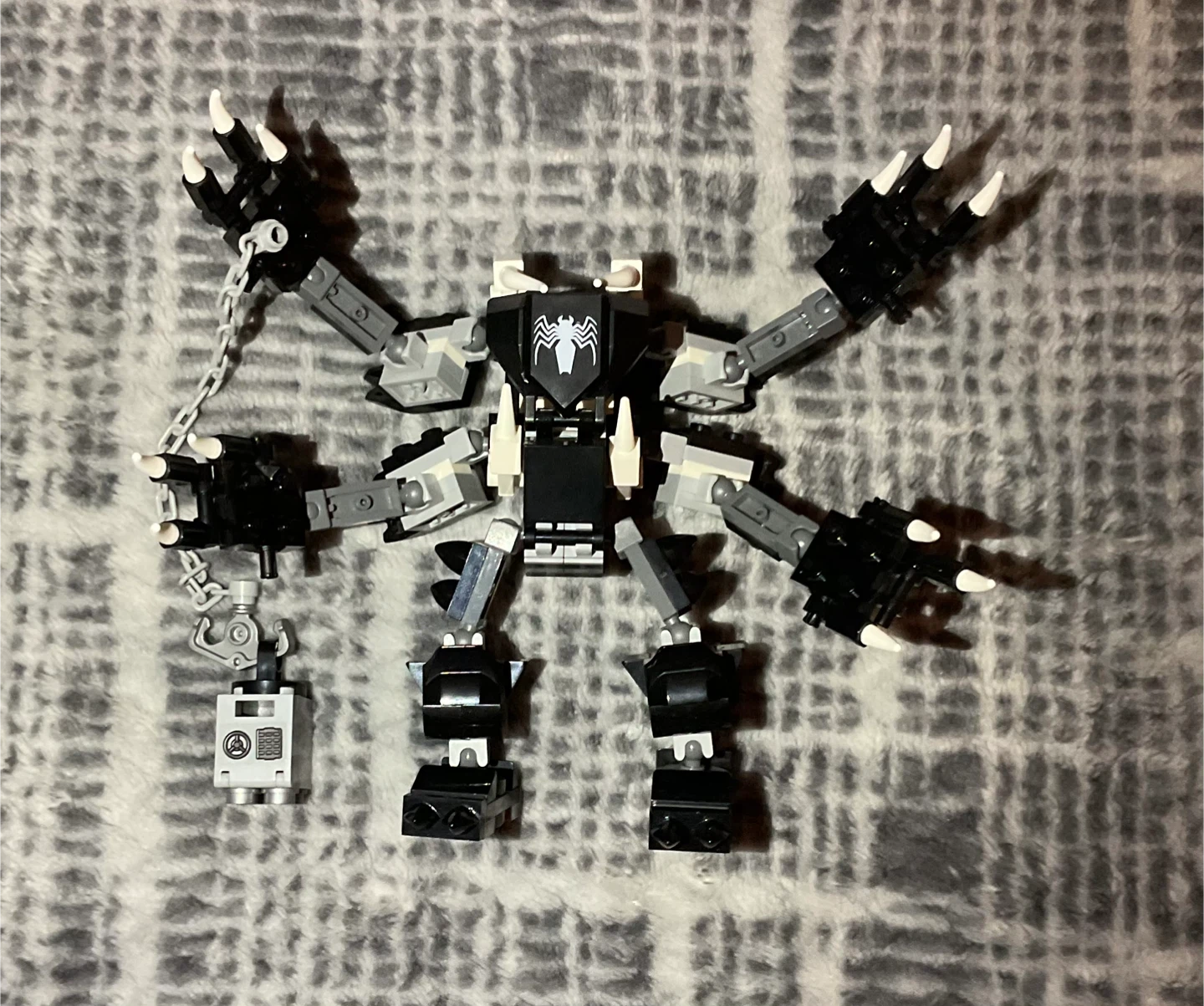 LEGO Spiderjet VS Venom Mech - photo 4