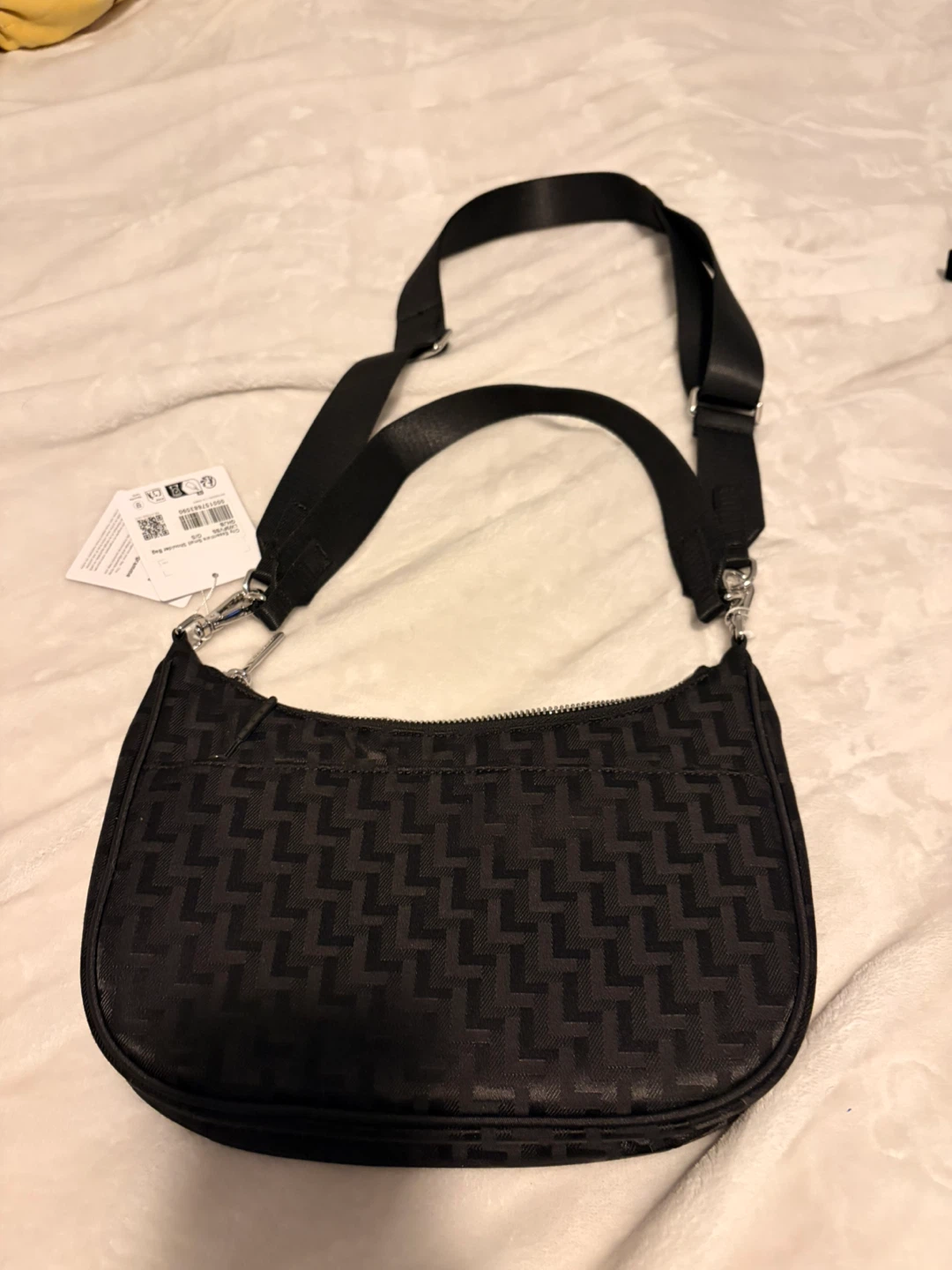 Lululemon Everywhere Belt Bag Small Shoulder Bag Black - photo 2