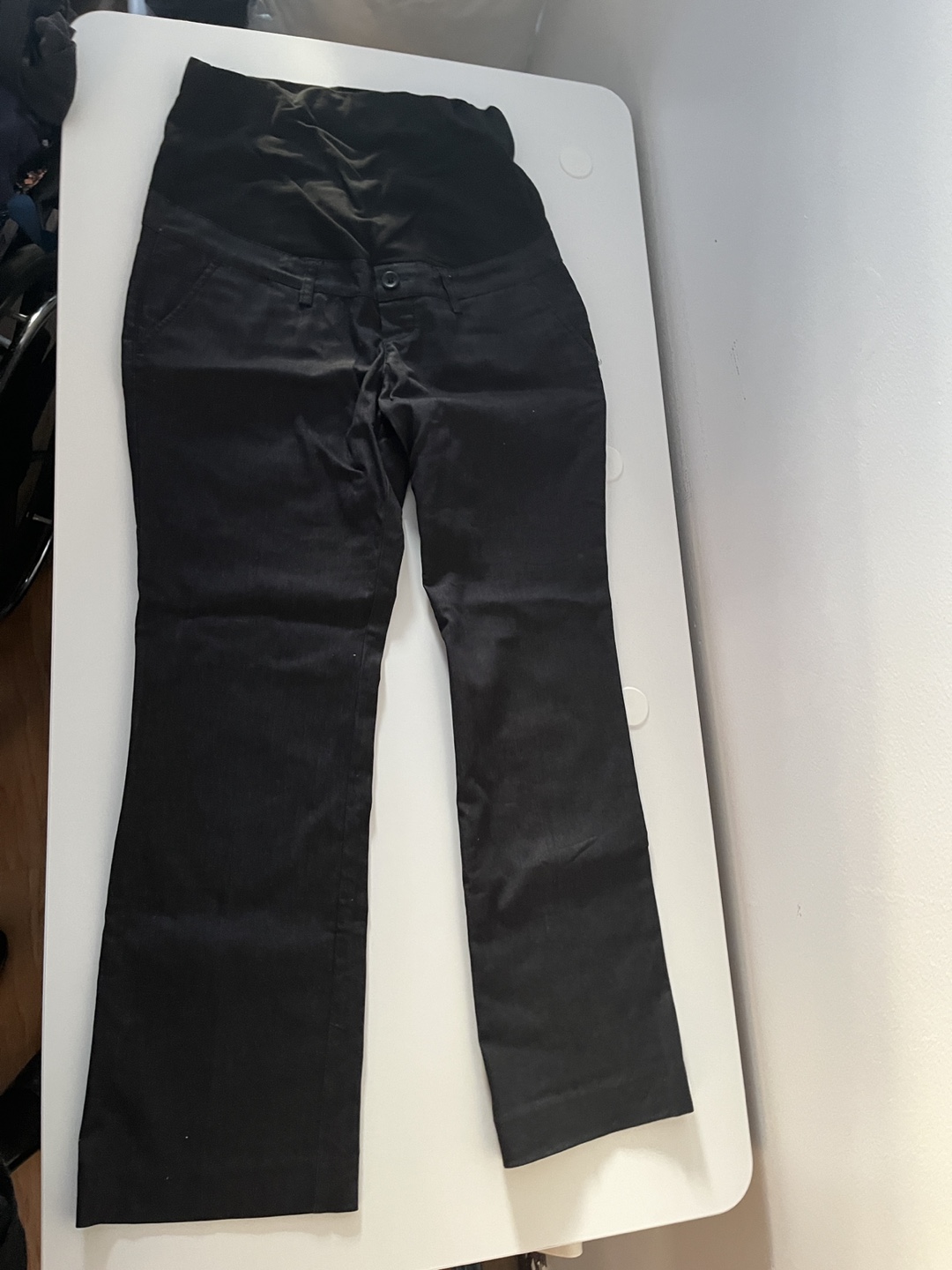 Gently used- 3 Maternity pants size XS - photo 3