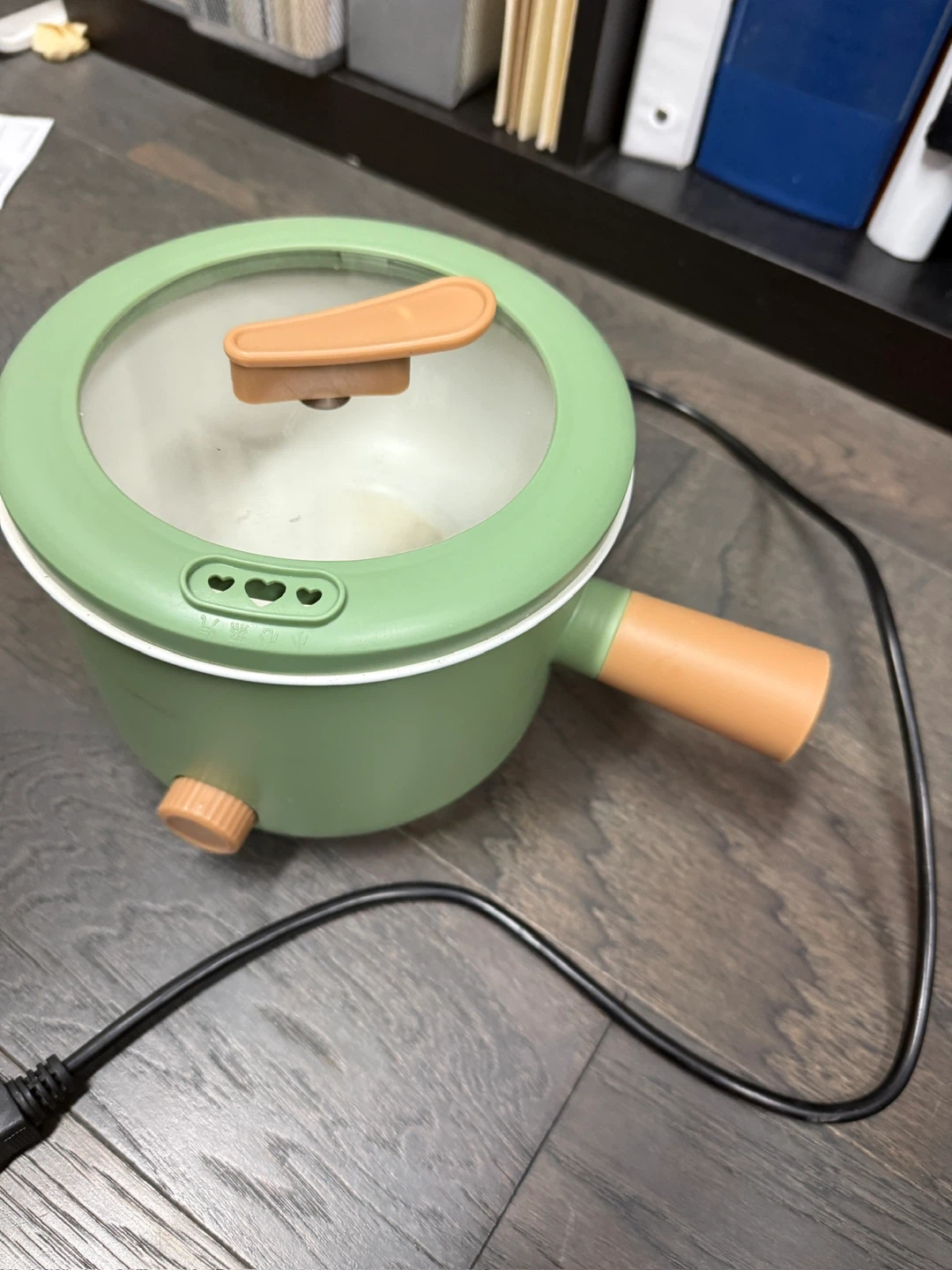Electric Mini Pot with Lid