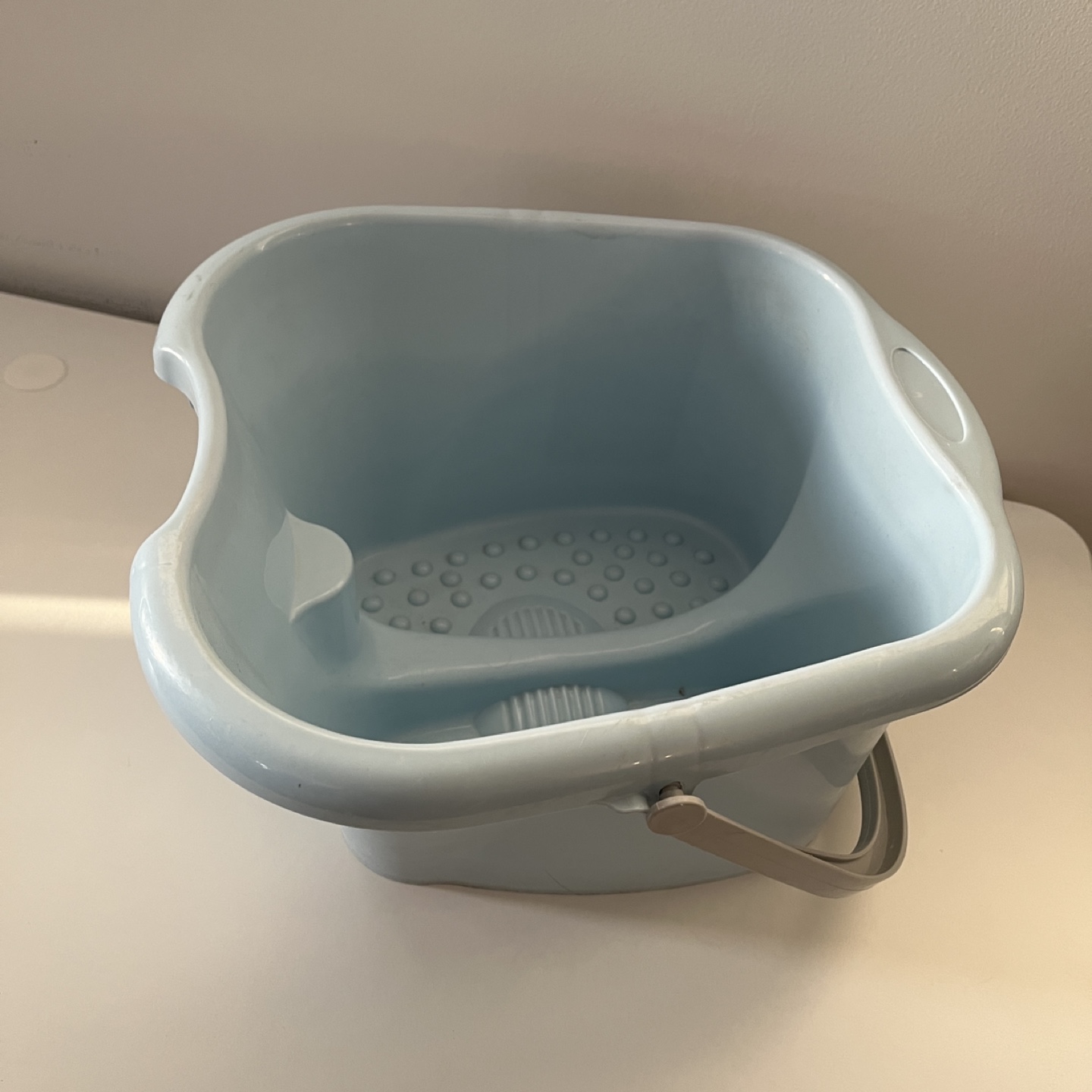 Foot Soaking Basin