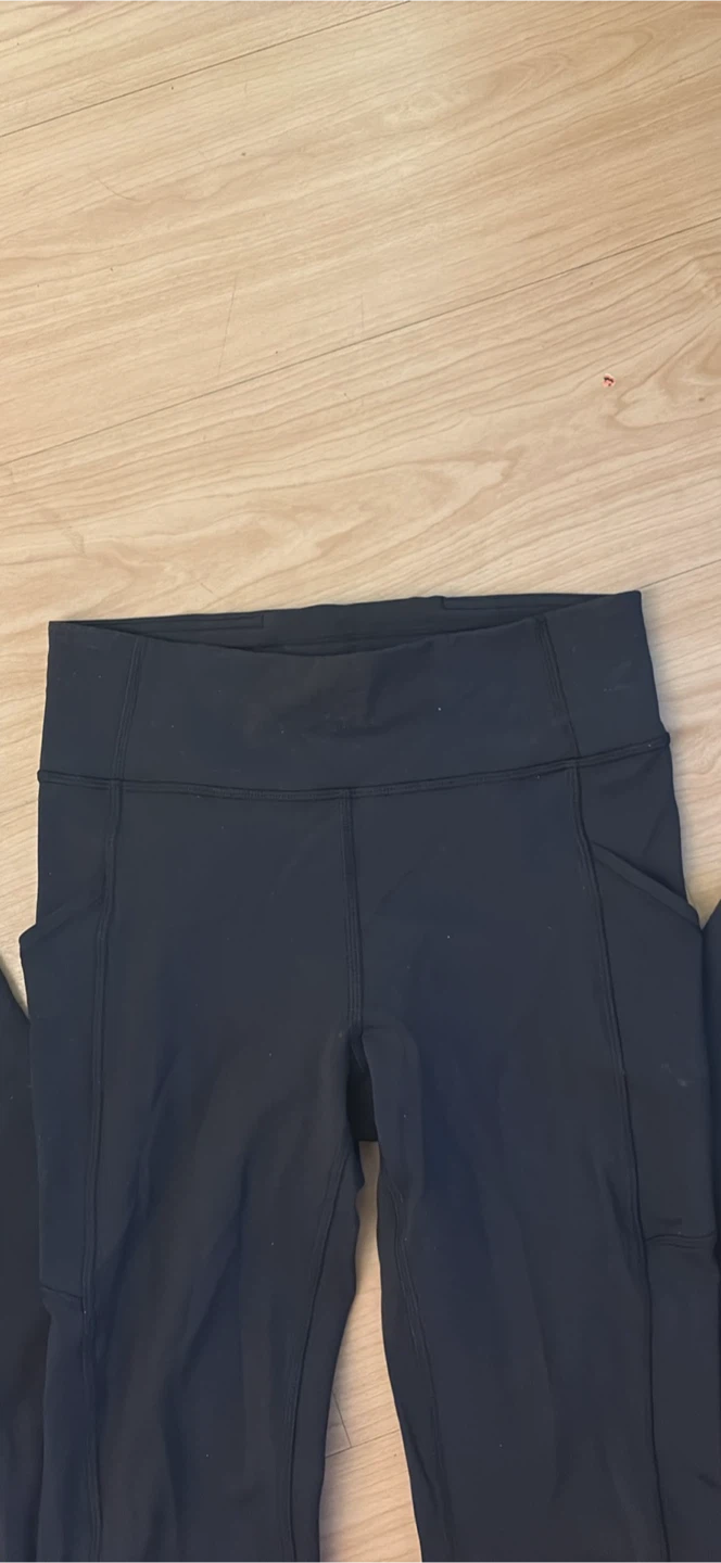 Lululemon Black Leggings Size 6 BRAND NEW NEVER WORN, 0 piling - photo 2