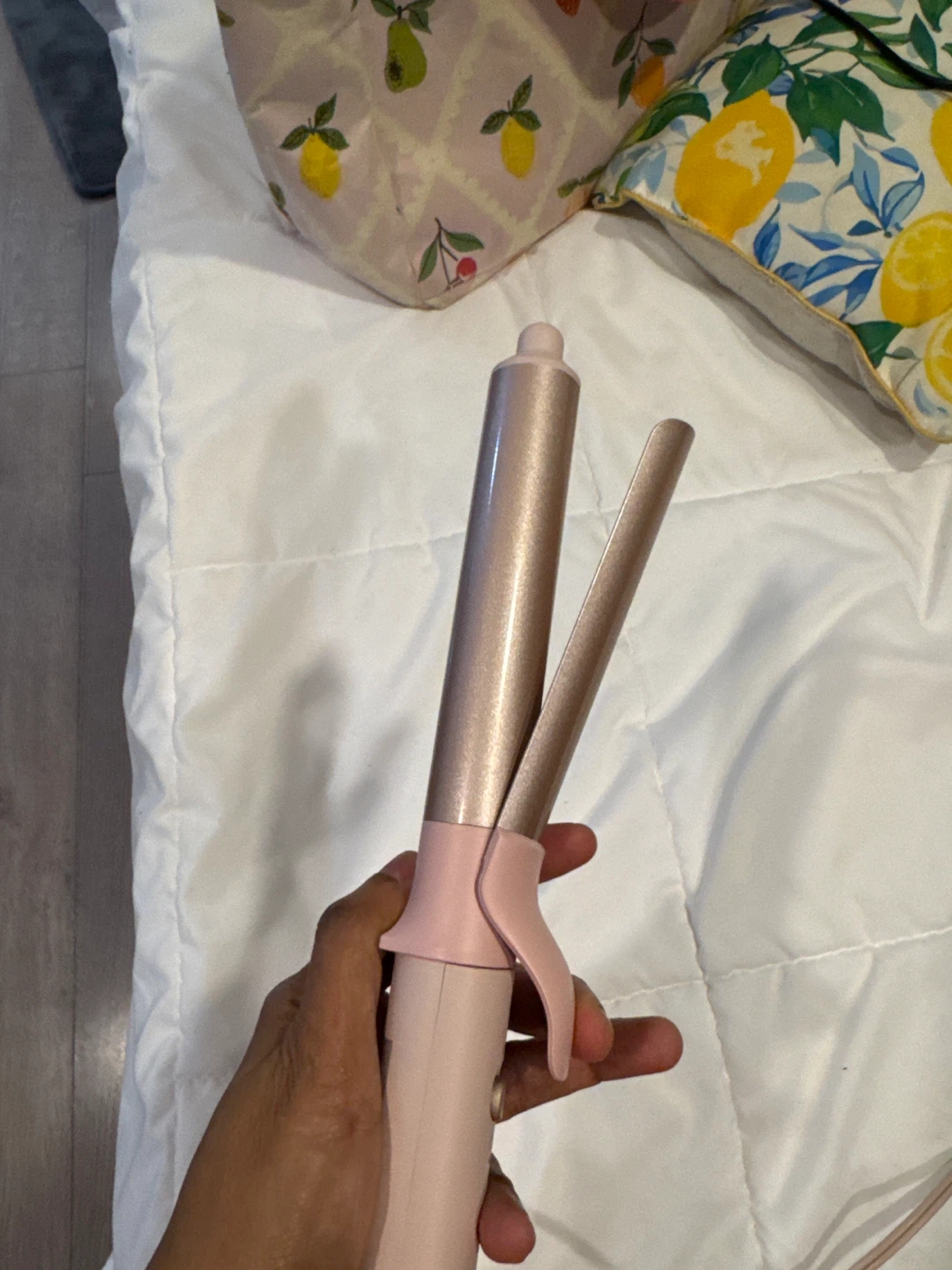RX7 Nano Ceramic Ionic Curling Wand - photo 2