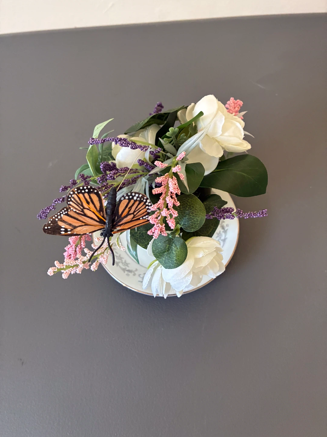 Imperial China Windsor Teacup and Saucer with Floral Arrangement - photo 2