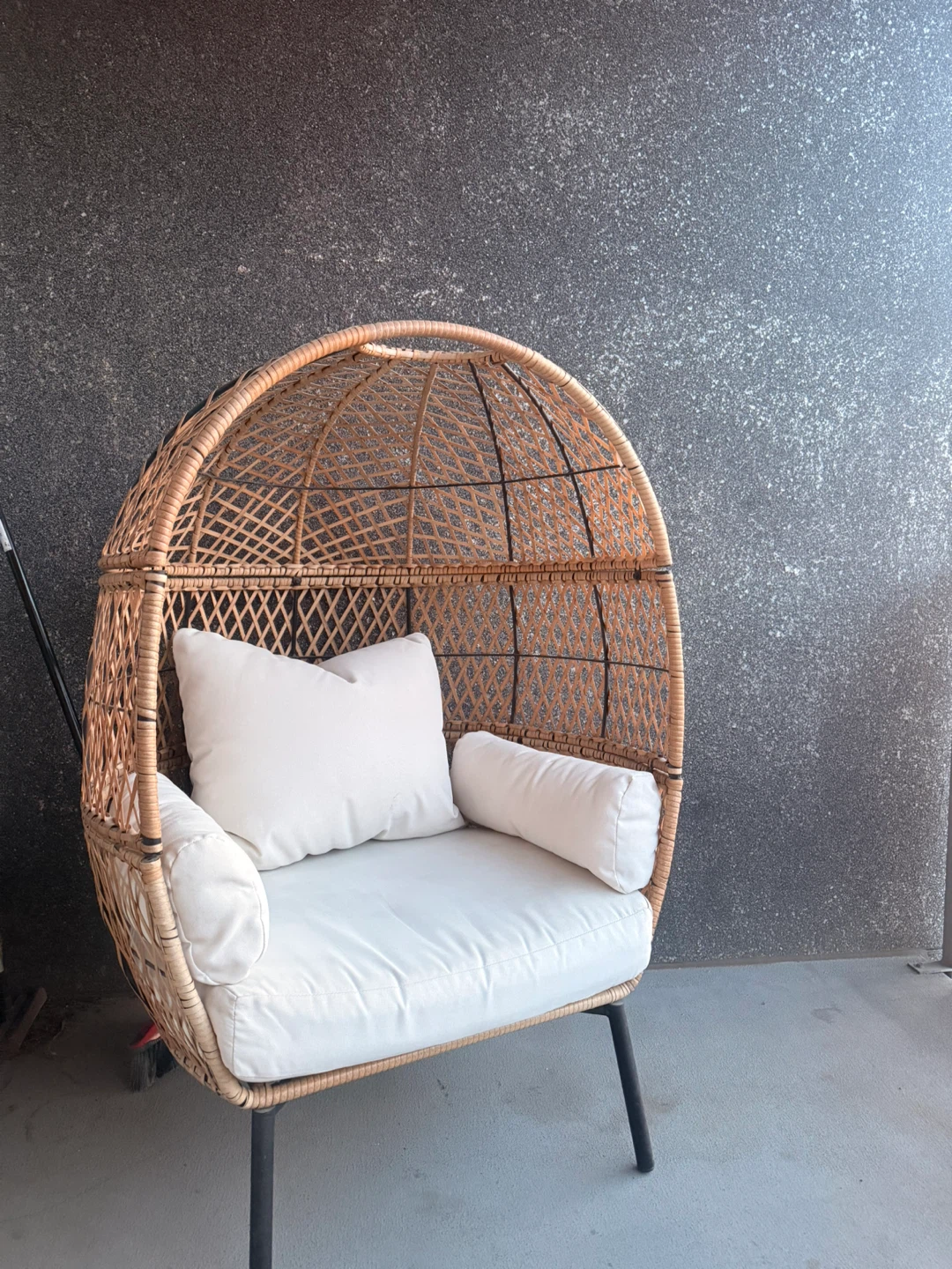 Wicker Egg Chair with Cushions