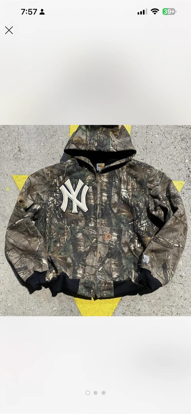Carhartt New York Yankees Camo Active Jacket