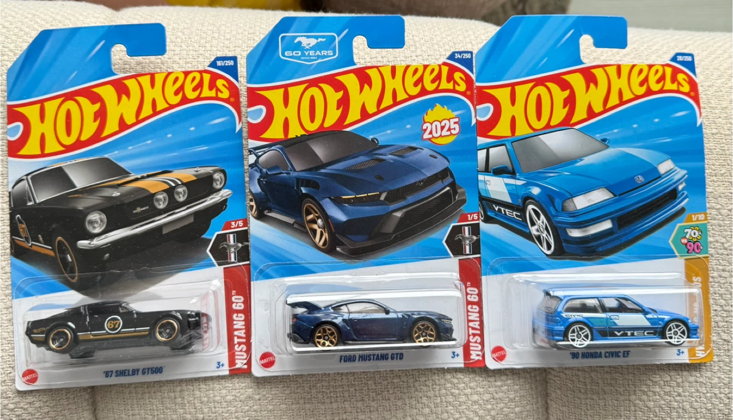 Hot Wheels '90 Honda Civic EF Ford Mustang