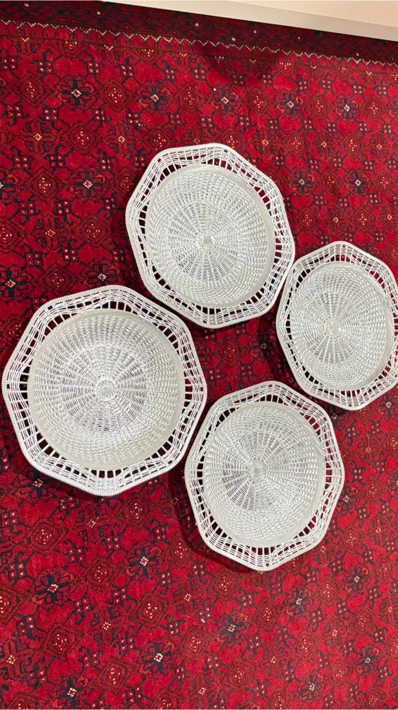 Set of 4 Silver Tone Woven Trays - photo 2