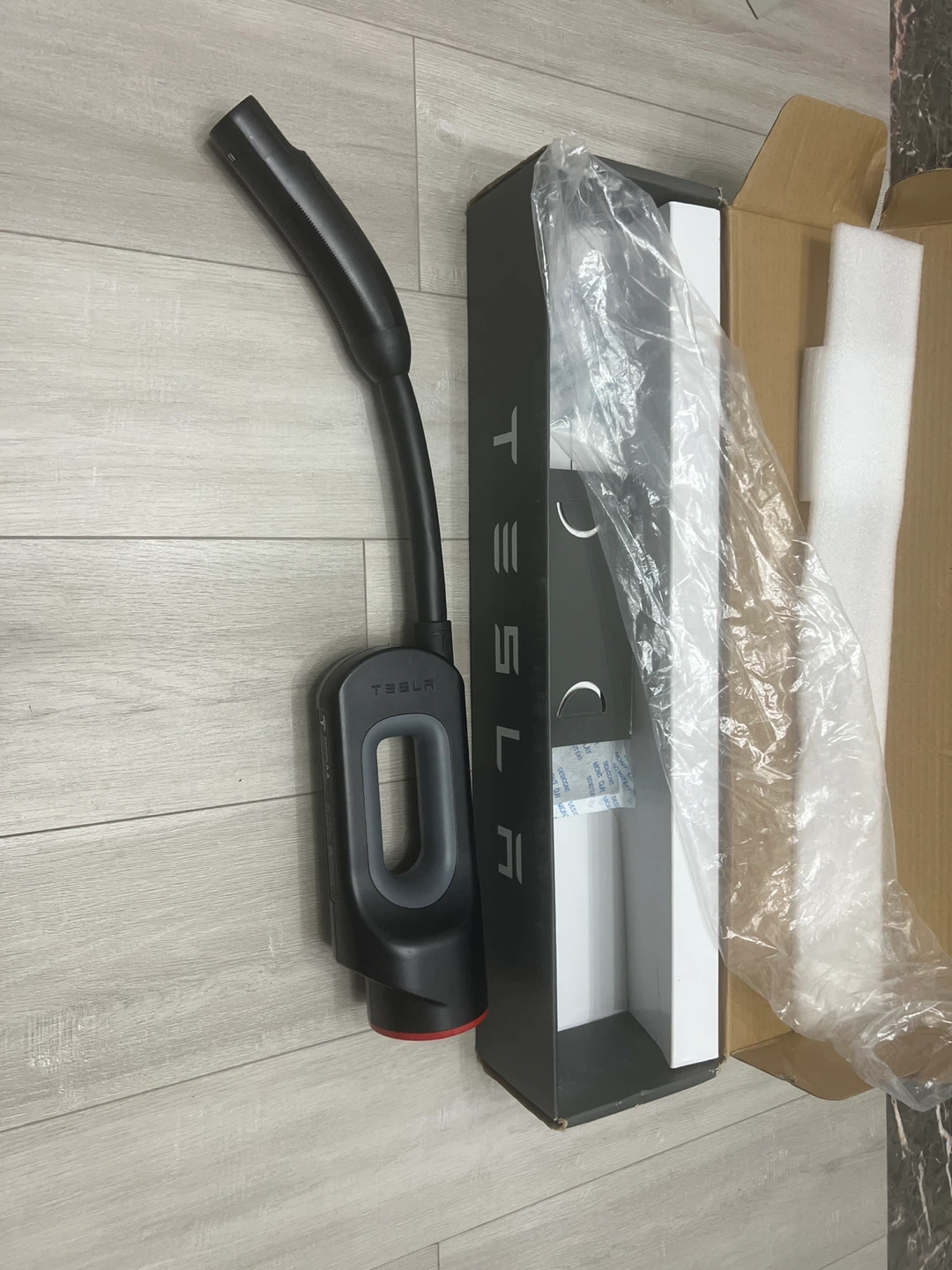 Tesla CHAdeMO Charging Adapter - photo 3