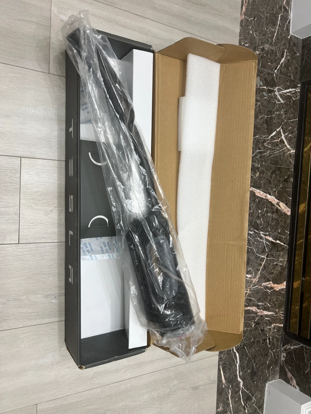 Tesla CHAdeMO Charging Adapter - photo 2
