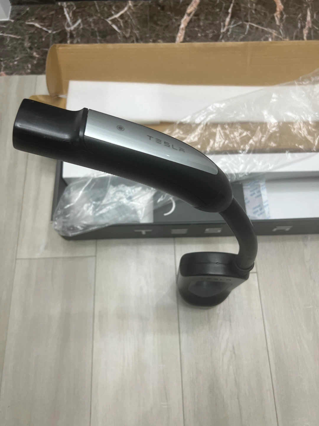 Tesla CHAdeMO Charging Adapter - photo 5