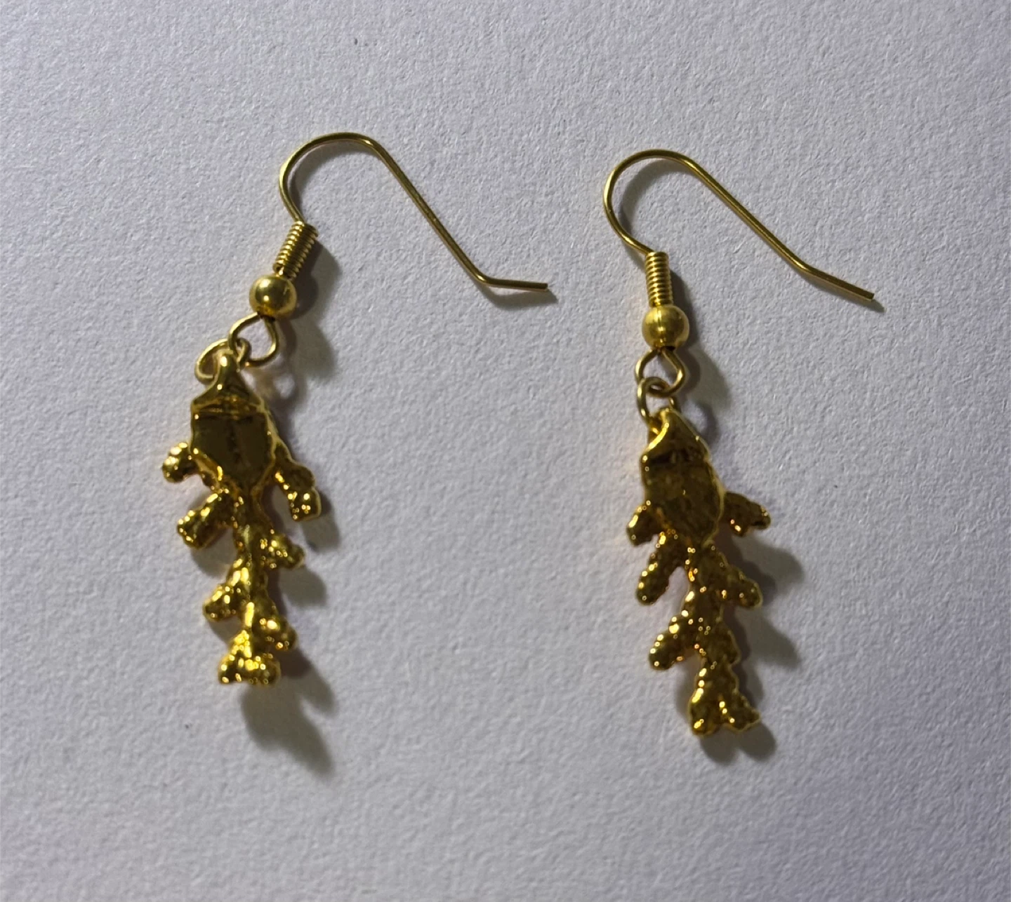 Gold Tone Leaf Earrings - photo 3