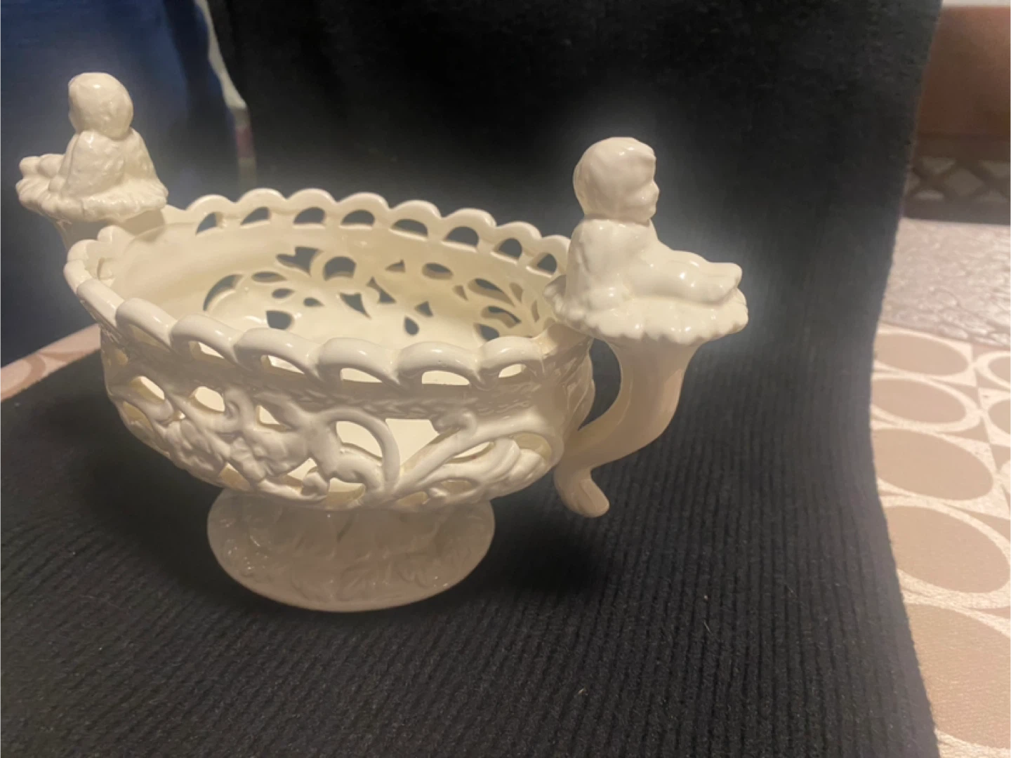 White Ceramic Decorative Bowl with Cherubs - photo 2