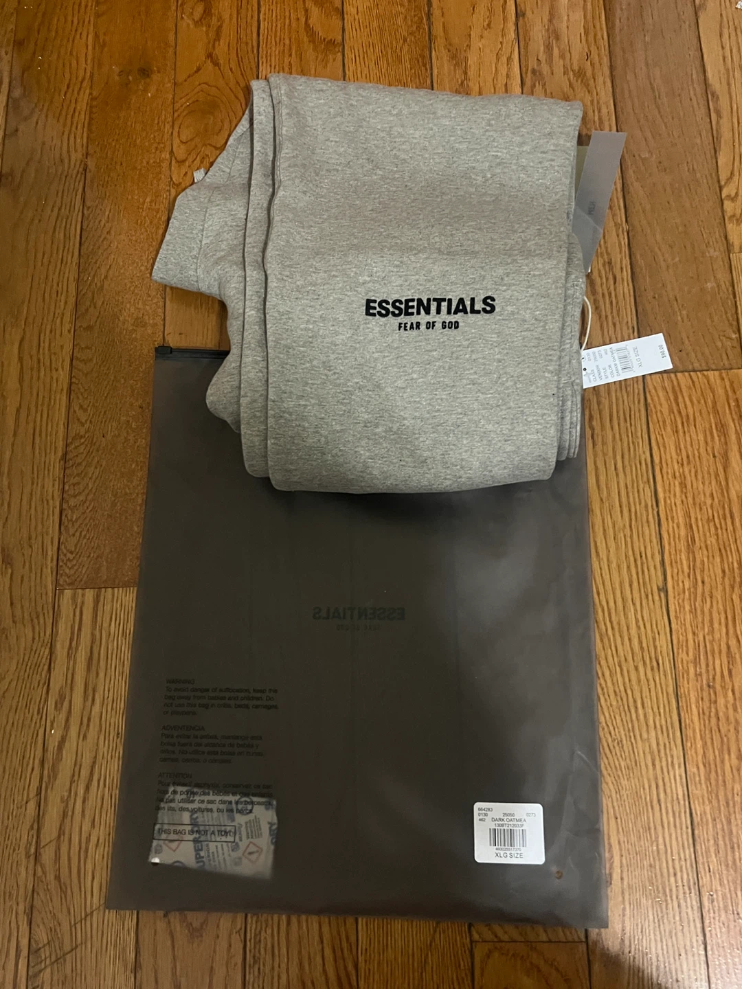 Essentials Dark Oat XL sweats - photo 2