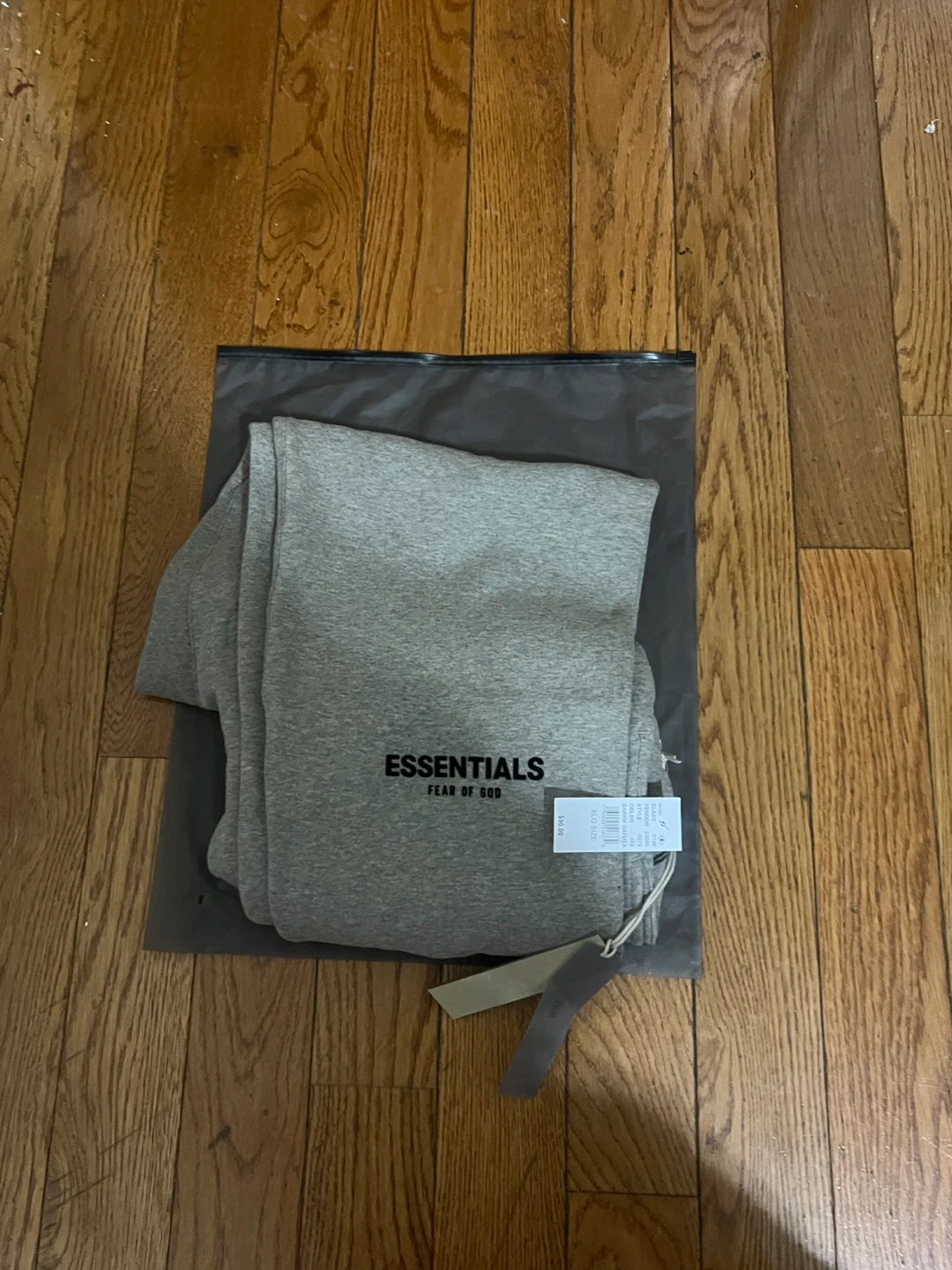 Essentials Dark Oat XL sweats