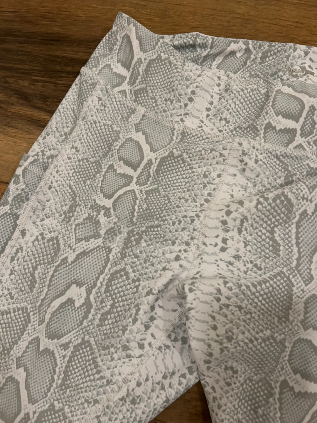 Women's Snake Print Leggings - photo 3