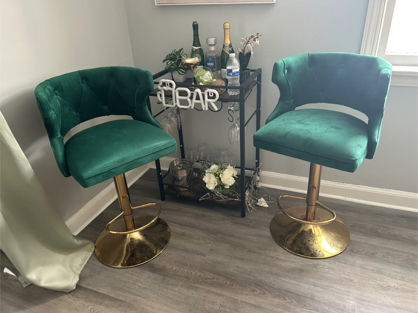 Set of 2 Emerald Green Velvet Bar Stools with Gold Base - photo 2