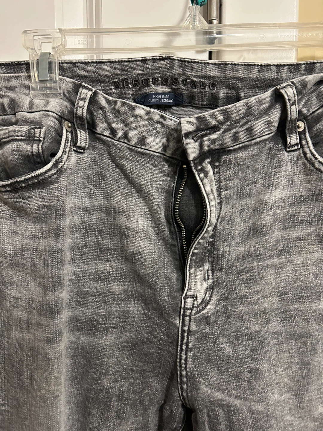 Aeropostale Grey High Rise Curvy Jegging Jeans Size 12 - photo 2