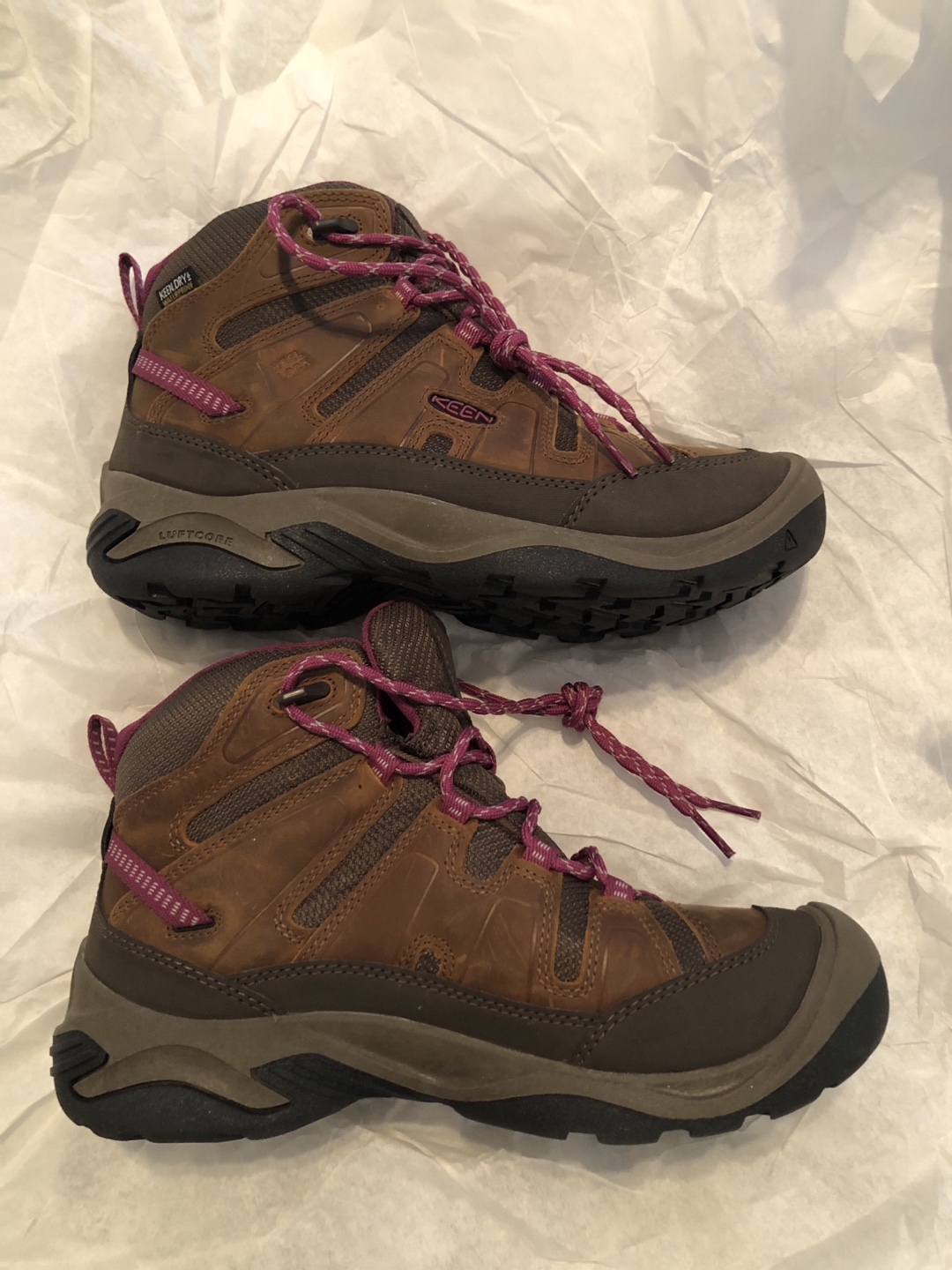 KEEN Circadia Women's Waterproof Mid Hiking Boots - US8.5 - photo 3
