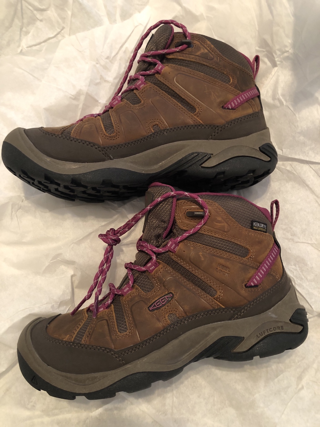 KEEN Circadia Women's Waterproof Mid Hiking Boots - US8.5 - photo 4