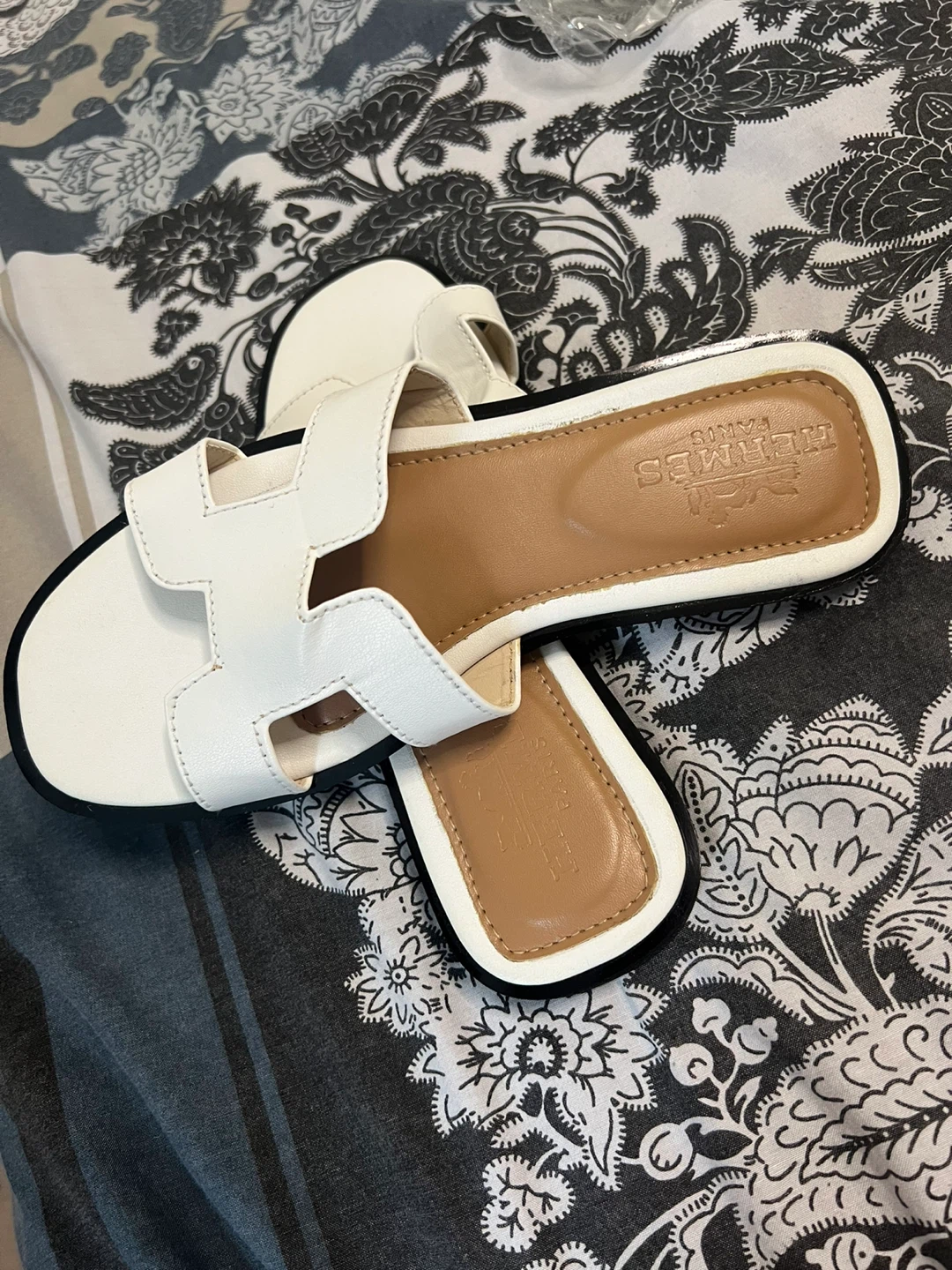 White Hermes Style Slides - Size 7M - photo 4