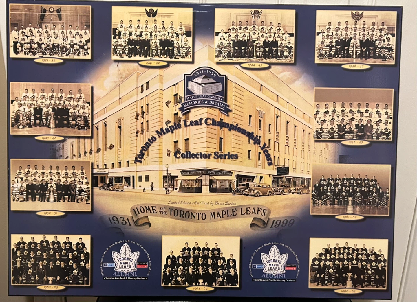 Toronto Maple Leafs Collector Series Commemorative Display