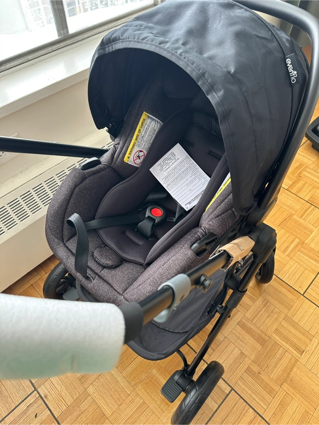 Evenflo Pivot LiteMax Modular Travel System - photo 3