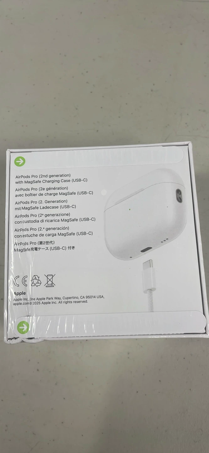 Apple AirPods Pro (2nd generation) with MagSafe Charging Case - photo 3