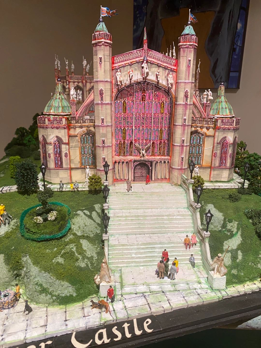 Windsor Castle Model Diorama - photo 2