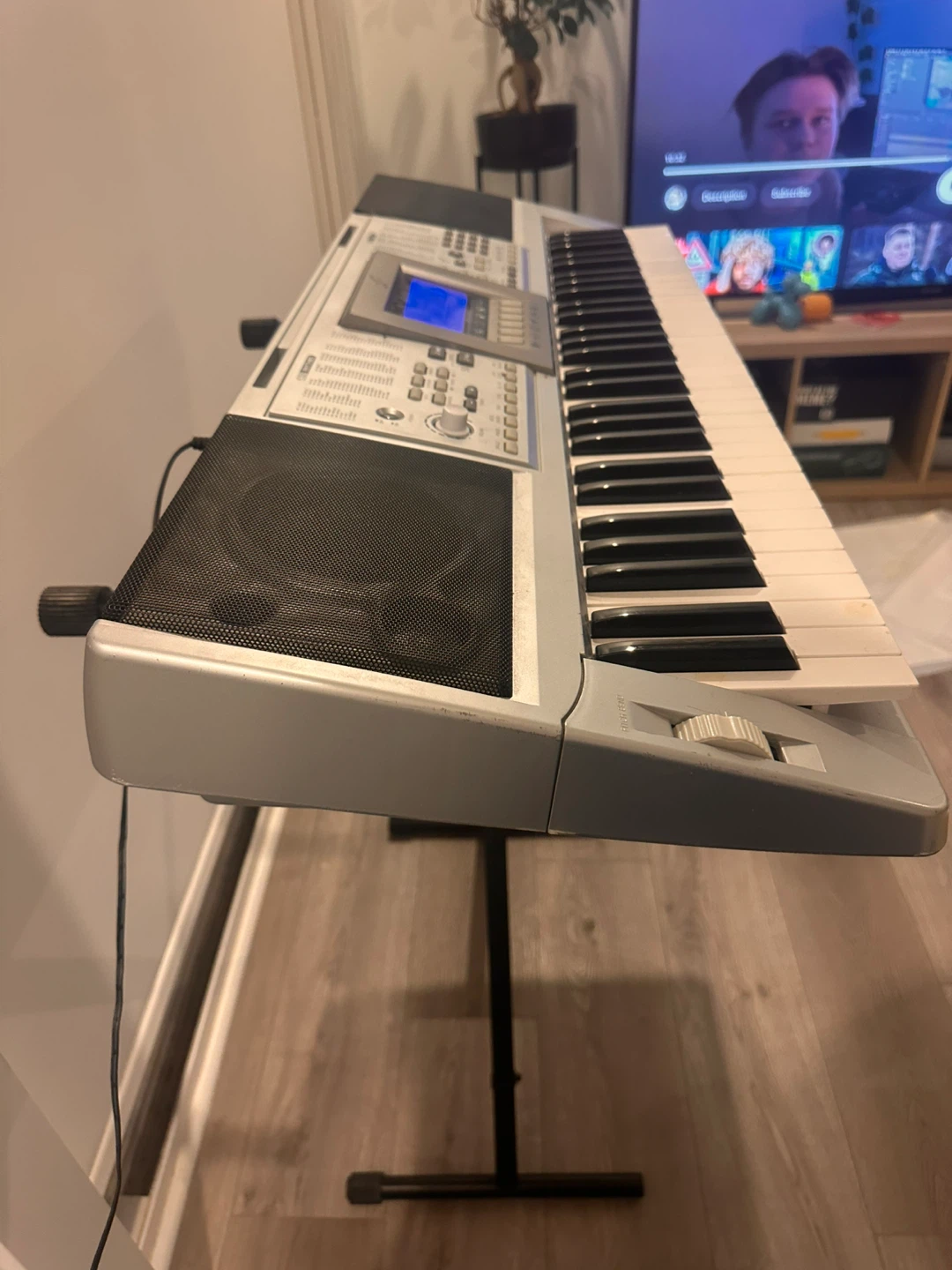 First Act Electronic Keyboard with Stand - photo 5