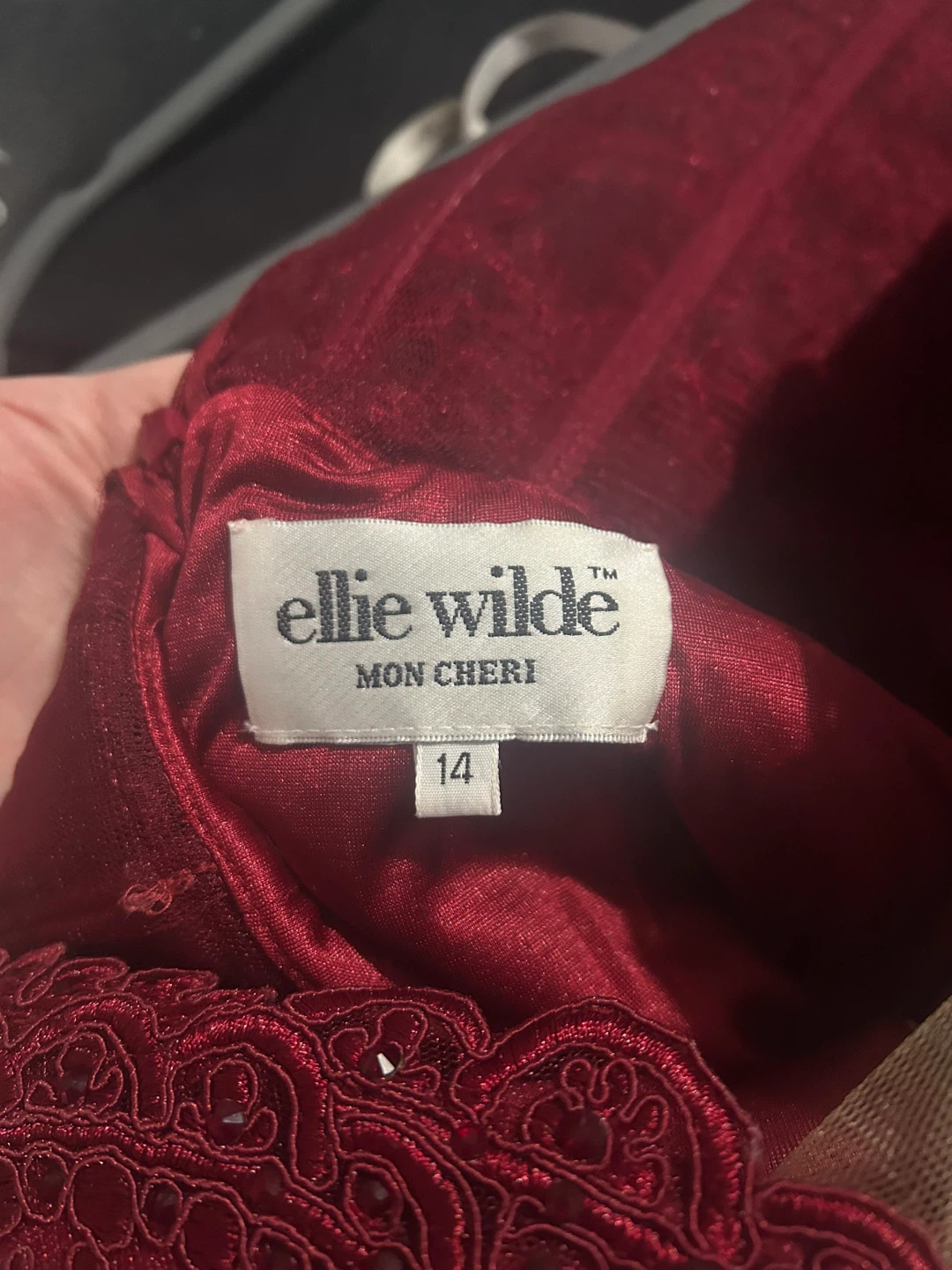 Ellie Wilde Mon Cheri Red Lace Mermaid Prom Dress Size 14 - photo 3