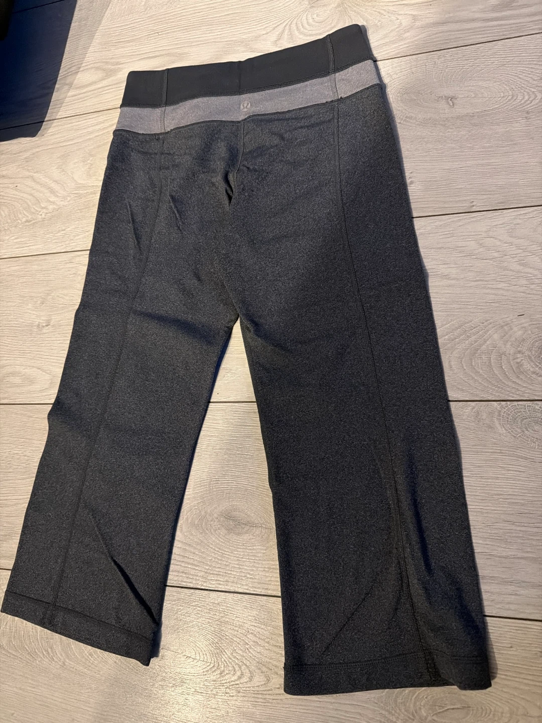 Lululemon Grey Capris Pants - photo 3