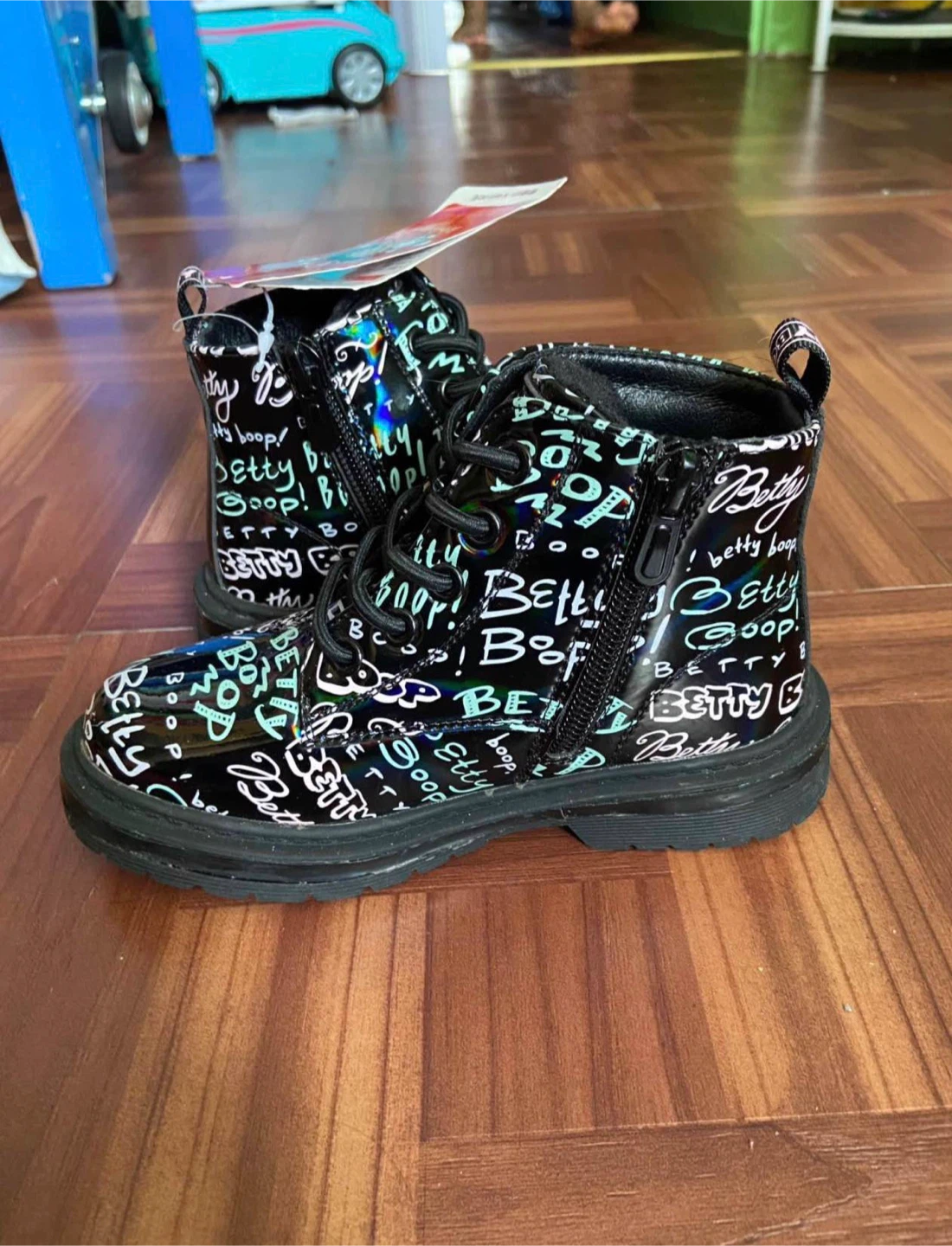 Girls boots size 32 🥕