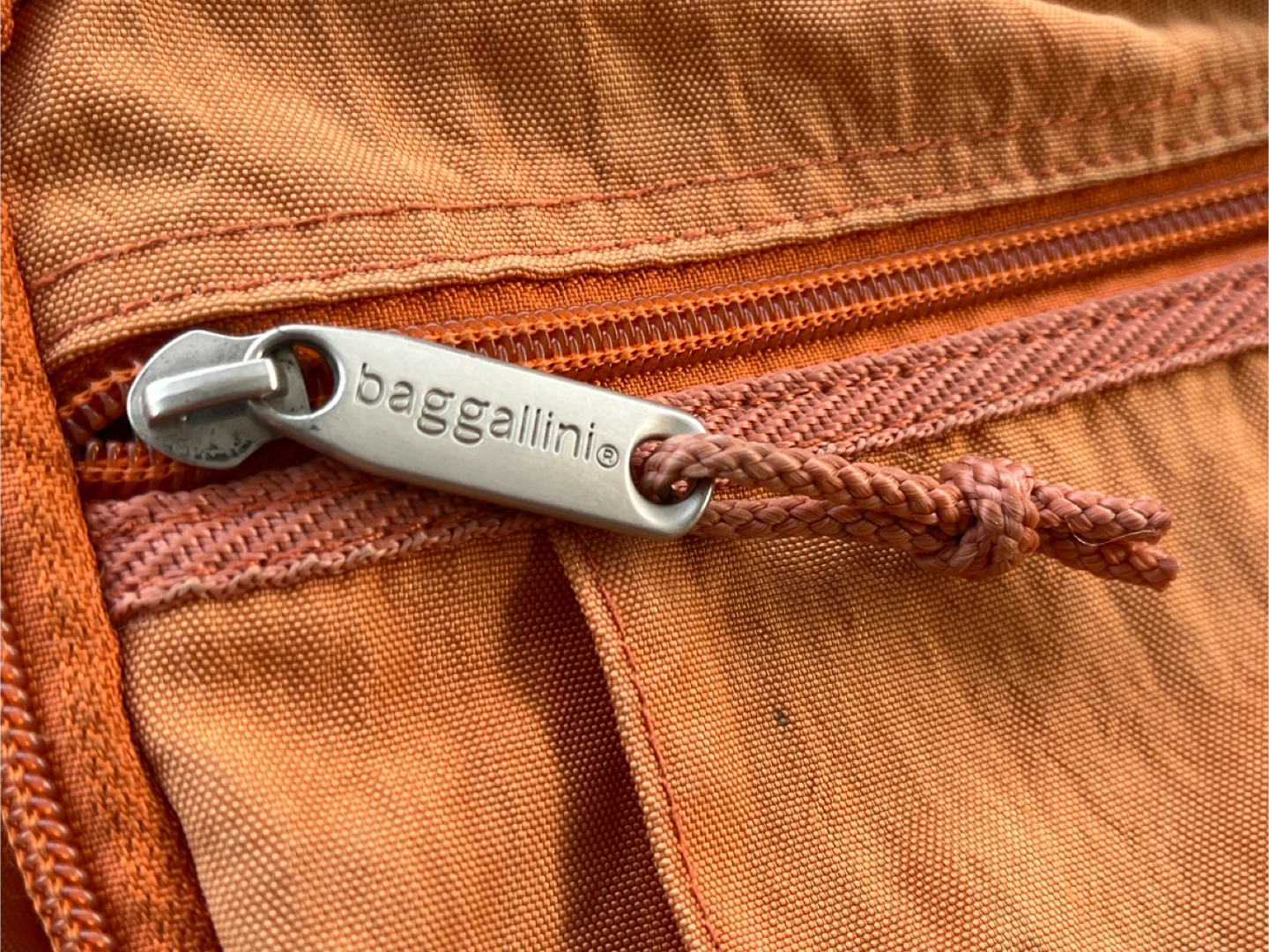 Baggallini Orange Sling Backpack - photo 3