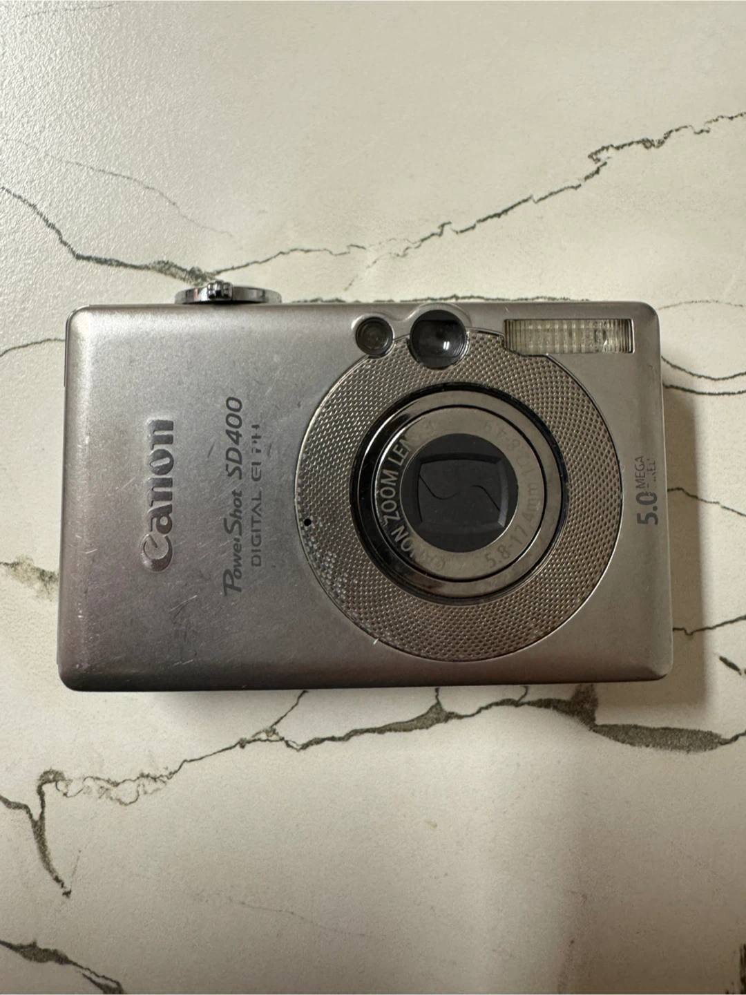 Canon PowerShot SD400 Digital ELPH Camera