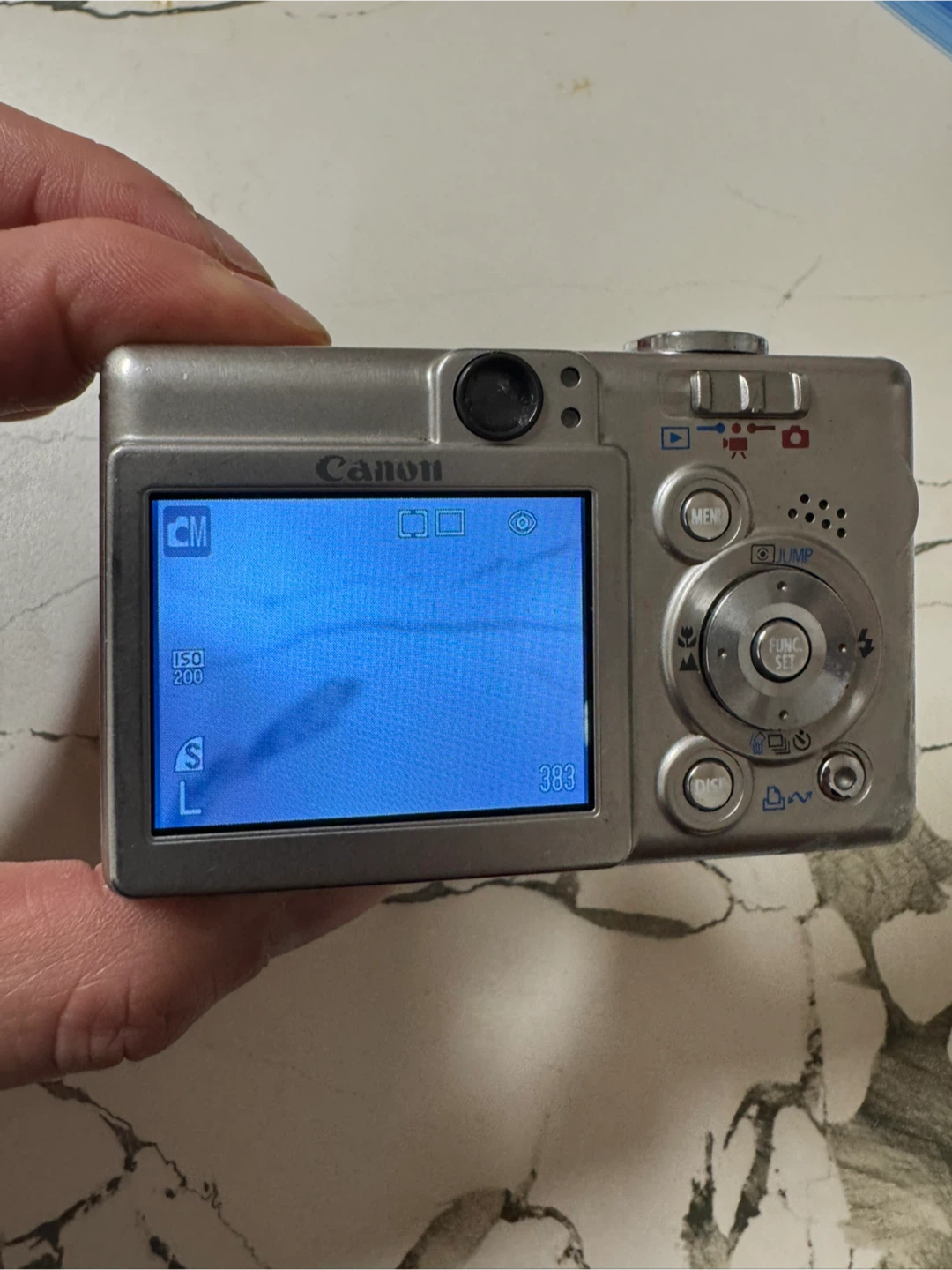 Canon PowerShot SD400 Digital ELPH Camera - photo 4