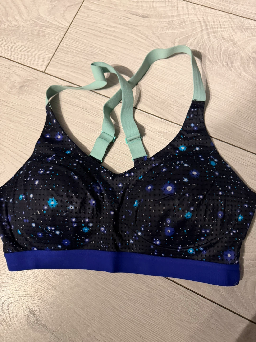Victoria's Secret Sport Bra - Dark Blue Star Print - Size 32DD